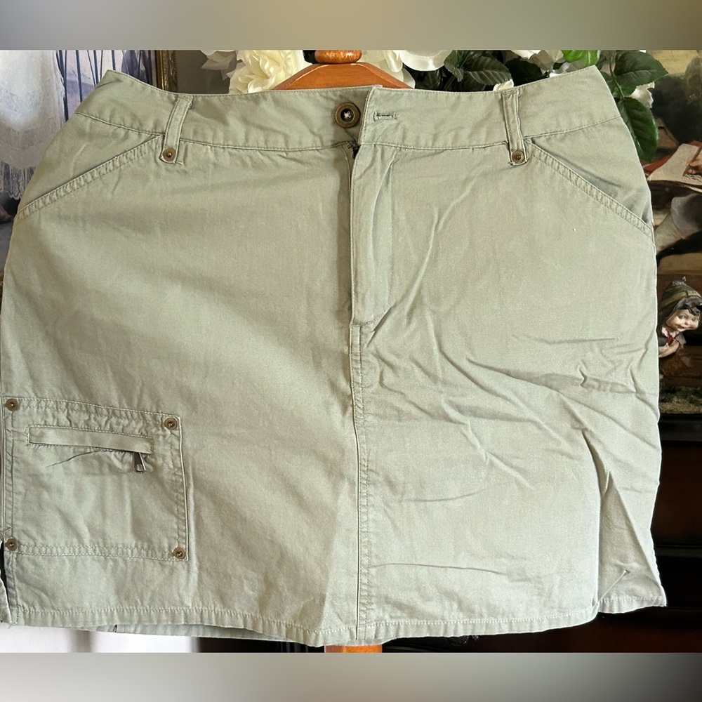 Khakis Women's Casual Khaki Skirt with Shorts Sz 10